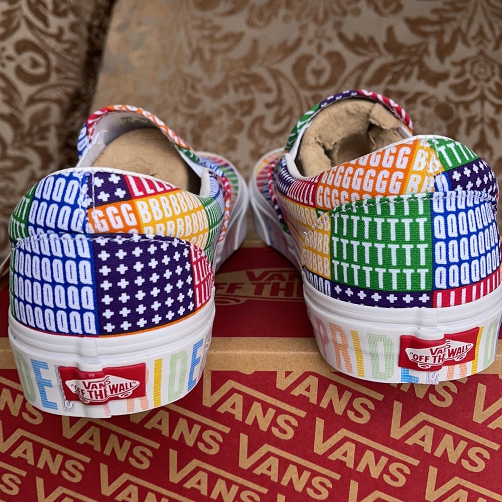 Vans Classic Slip On Pride Multi/True White men’s - Picture 14 of 16